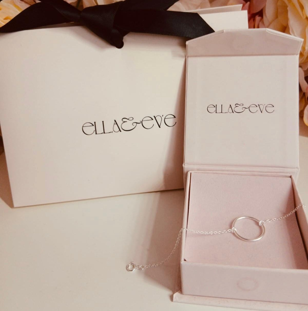 Sterling Silver Circle Bracelet - The Eve