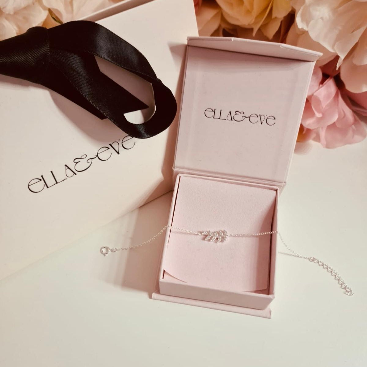 Sterling Silver Olive Leaf Bracelet CZ Stone - The Olive