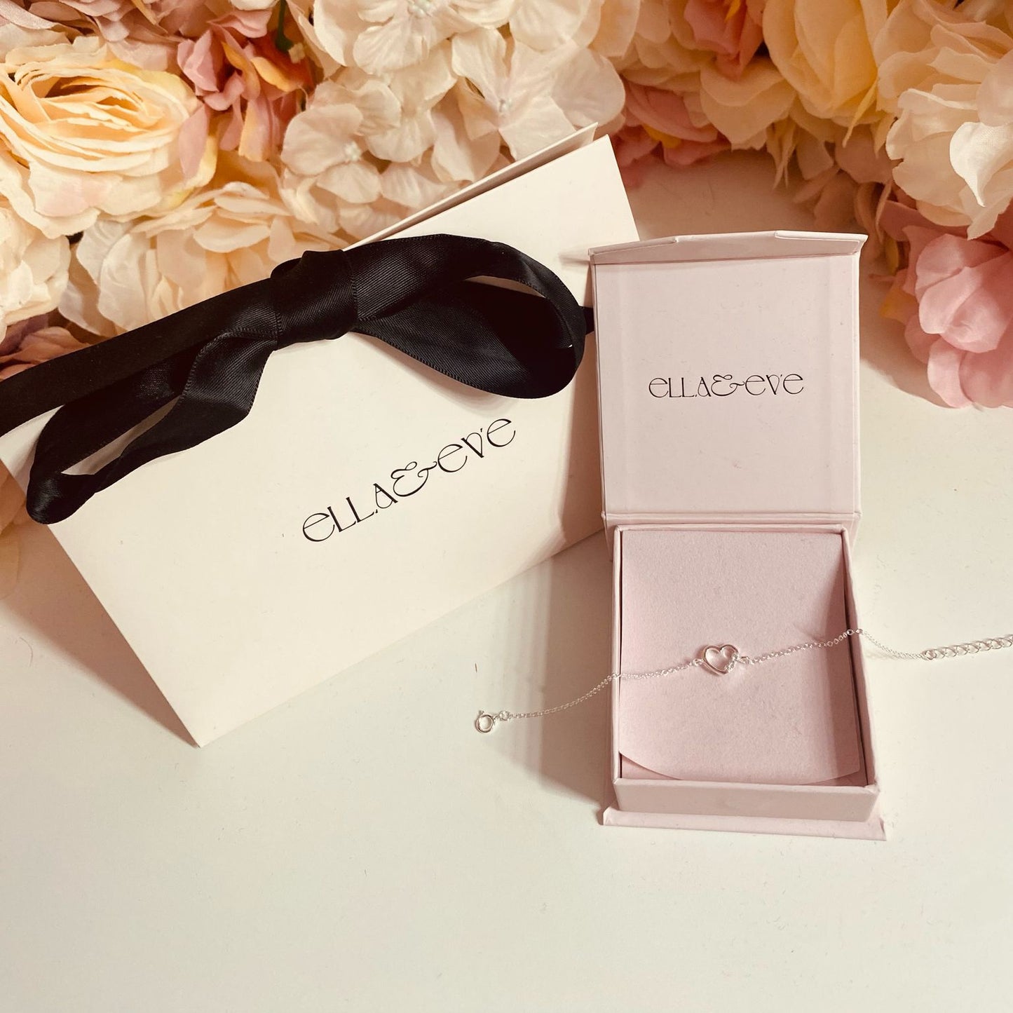 Sterling Silver Heart Bracelet CZ Stone - The Quinella